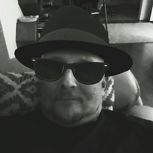 Meet your Posher, Clint